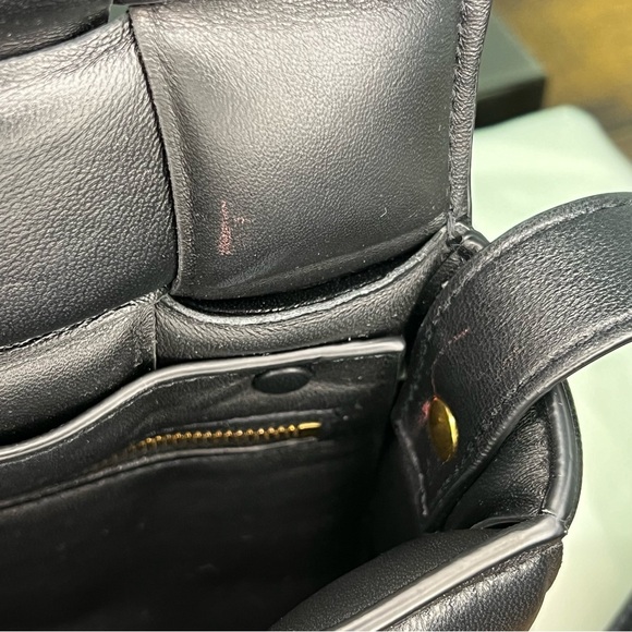 Authentic Bottega Veneta Cassette crossbody - Picture 14 of 14